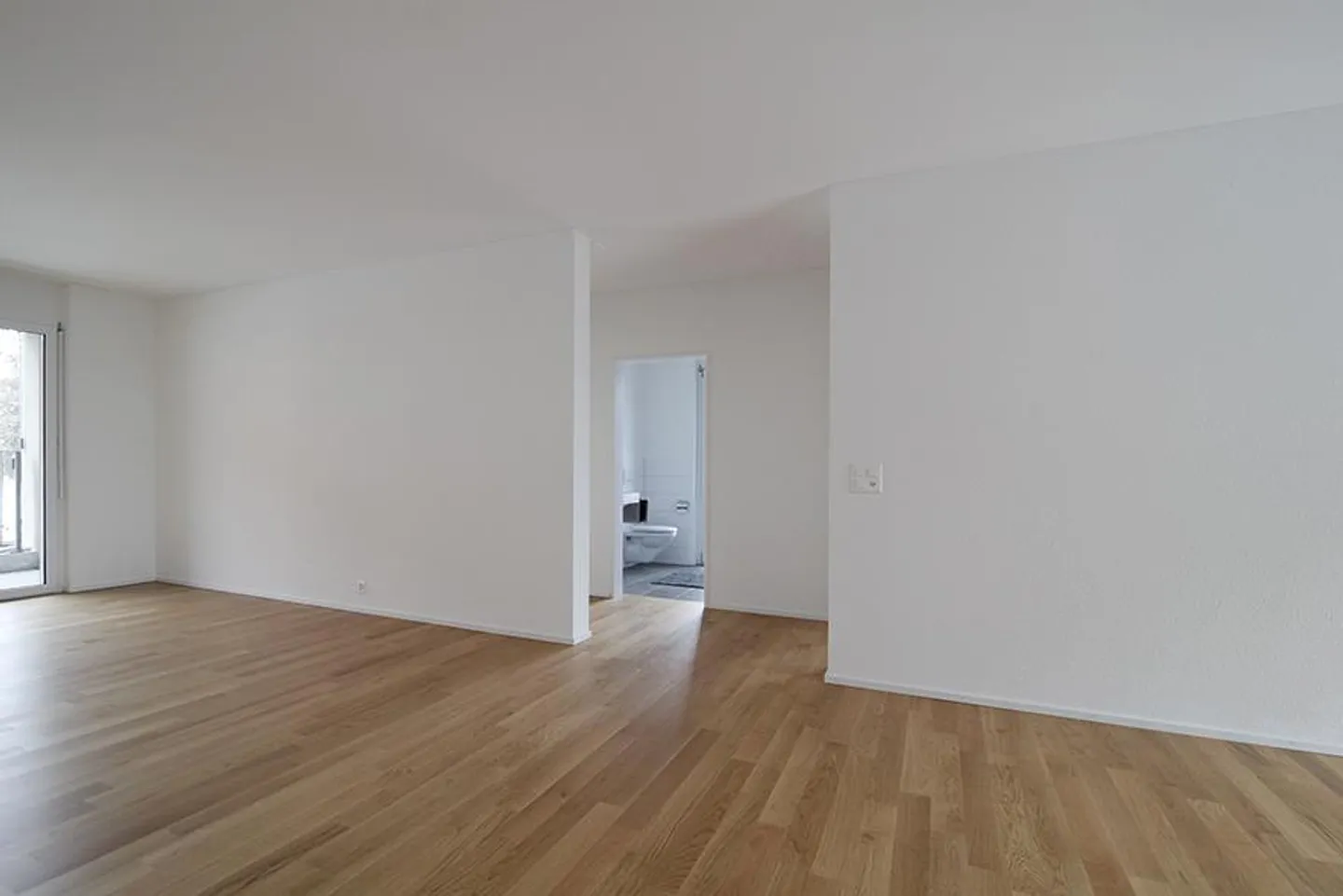 Appartement moderne avec balcon - Photo 9 sur 12