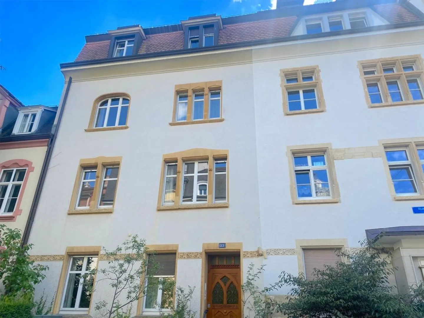 3-room old building apartment in the Bachletten district in a charming Art Nouveau multi-family house - Photo 1 of 14