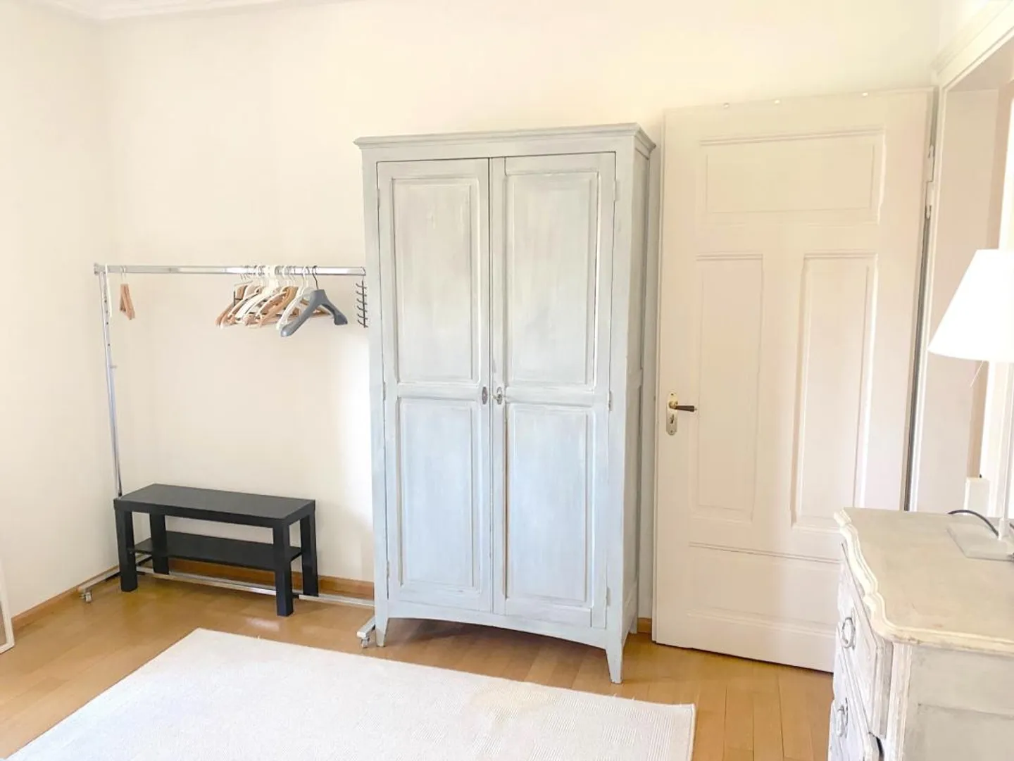 3-room old building apartment in the Bachletten district in a charming Art Nouveau multi-family house - Photo 10 of 14