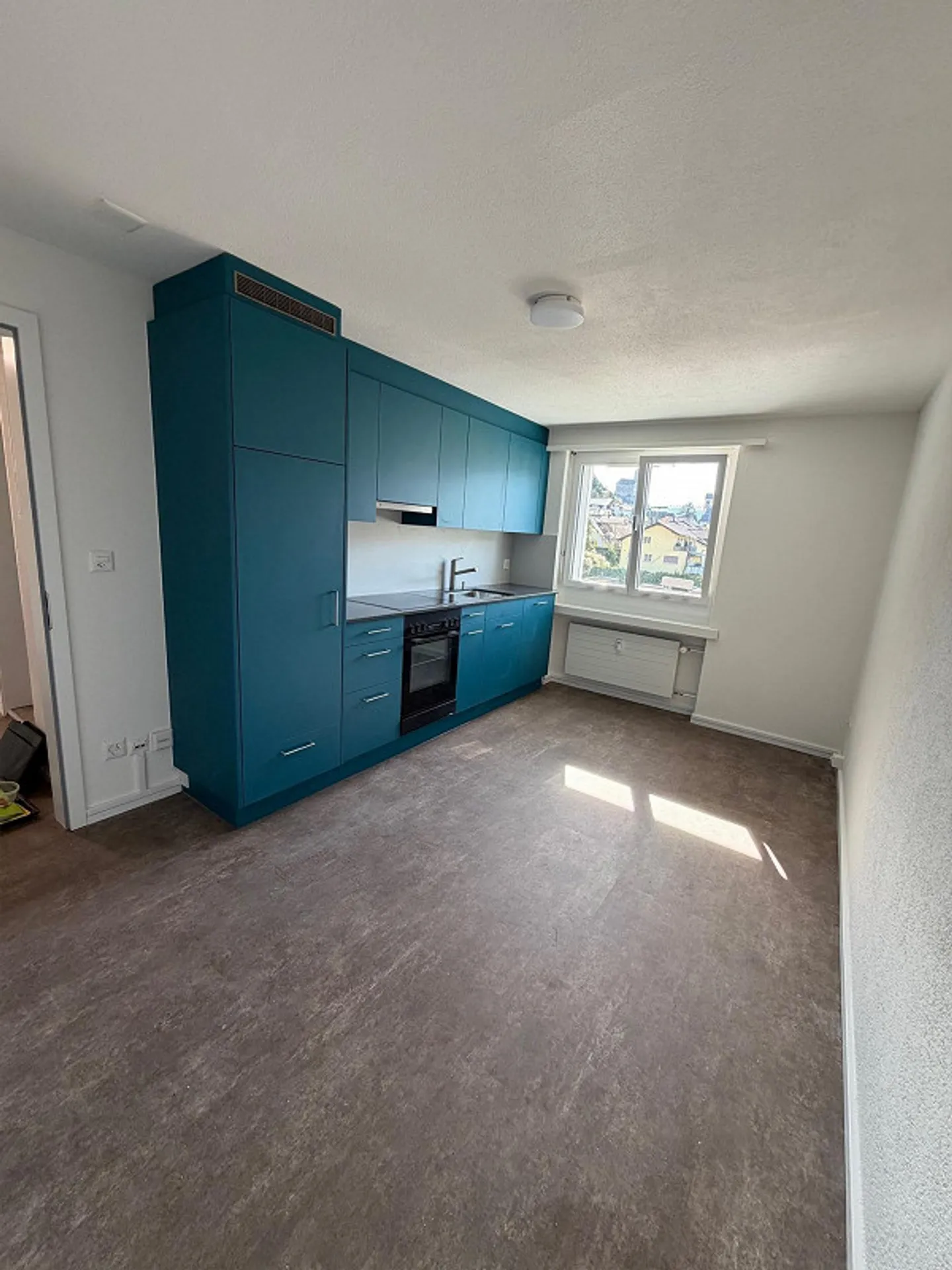 Appartamento 2 locali appena ristrutturato in una posizione tranquilla a Sargans - Foto 4 di 5