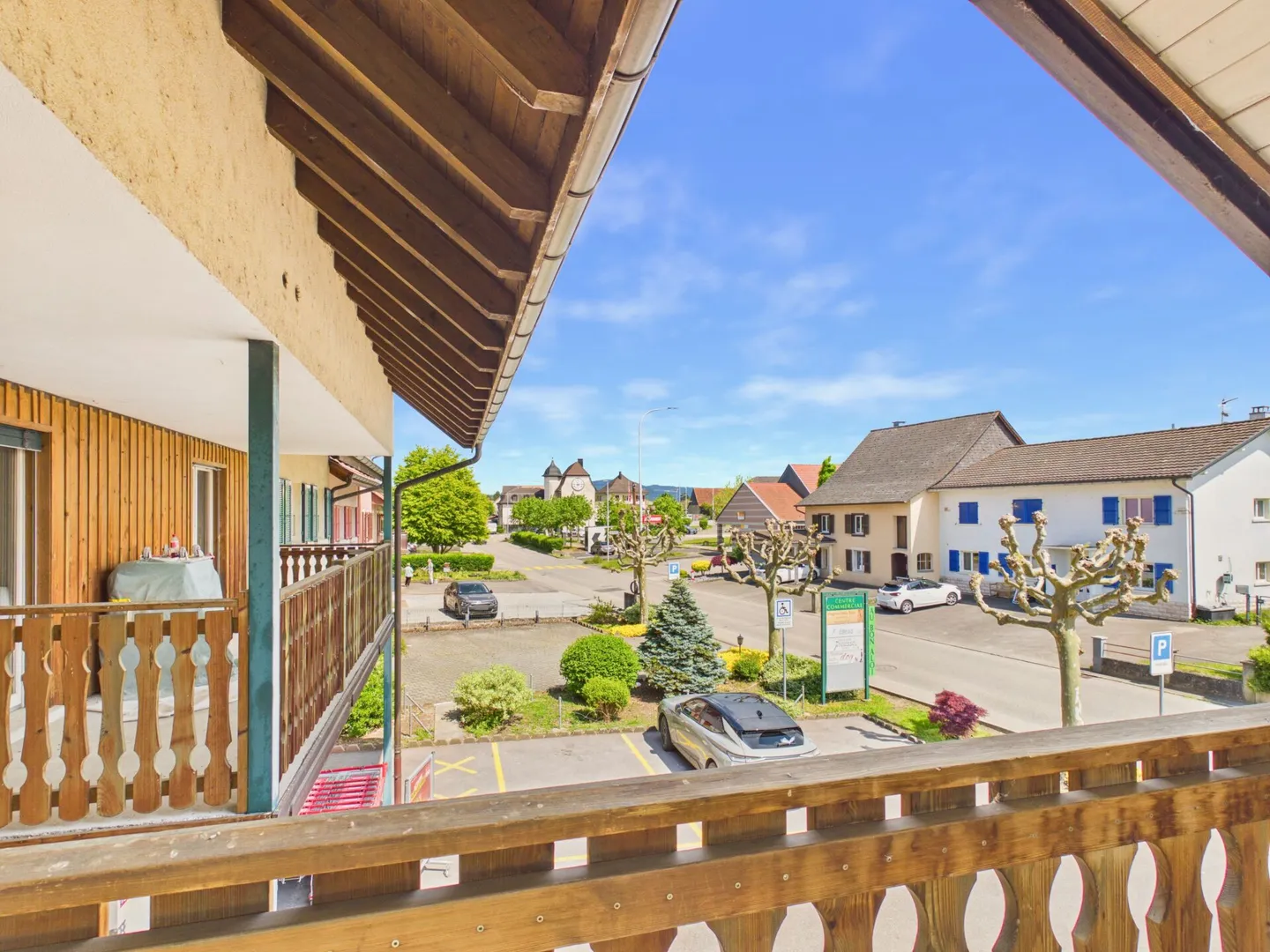 Spacious and Quiet Apartment with Balcony in Alle - Photo 9 of 19