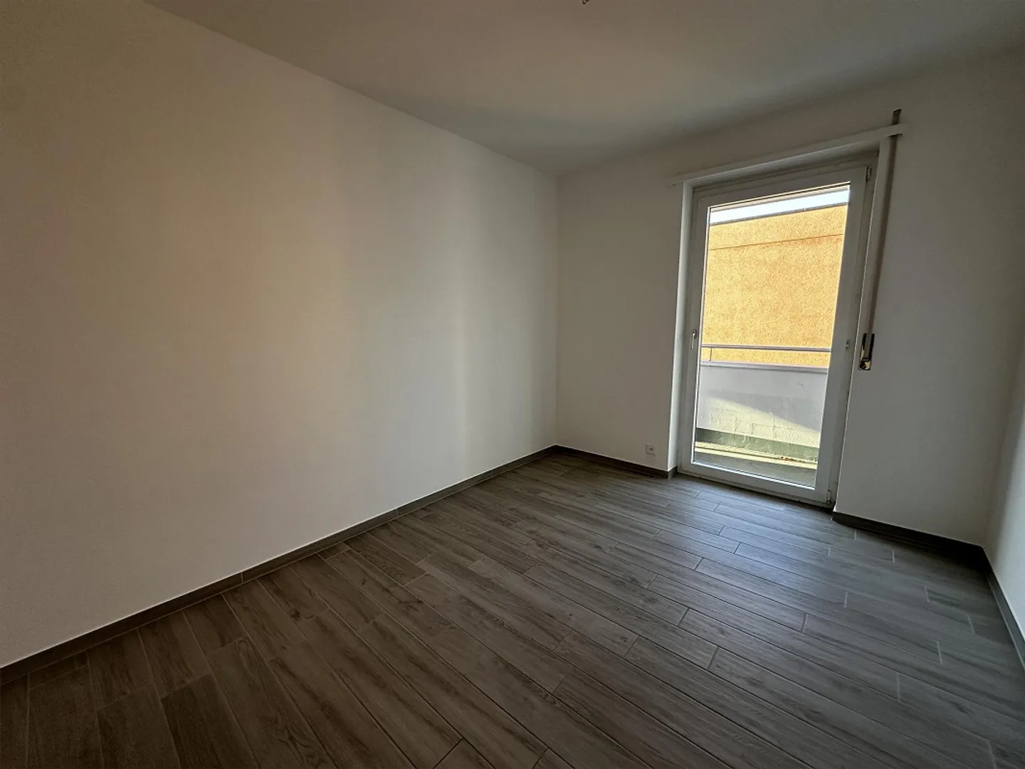 Appartamento luminoso 4.5 locali - Foto 7 di 9