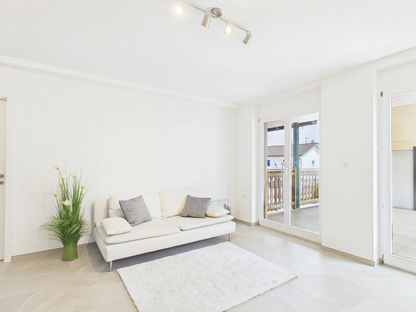 Spacious and Quiet Apartment with Balcony in Alle - Photo 15 of 19