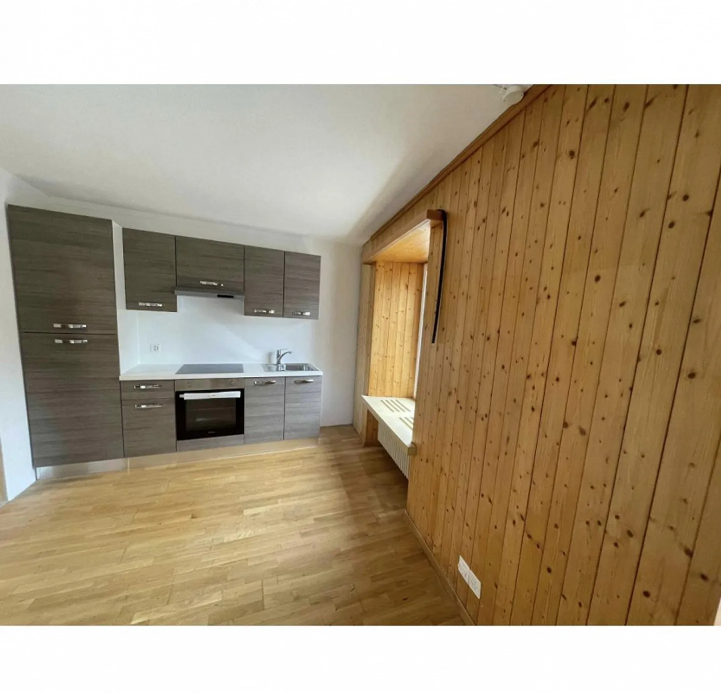 Studio - Photo 1 of 4