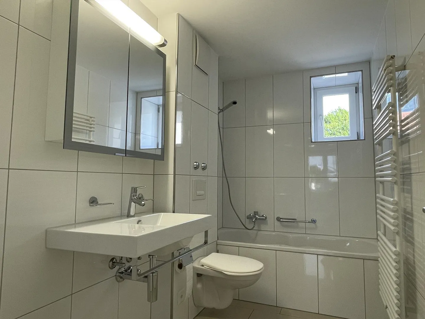 Charmante Wohnung mit Balkon - Foto 2 von 5