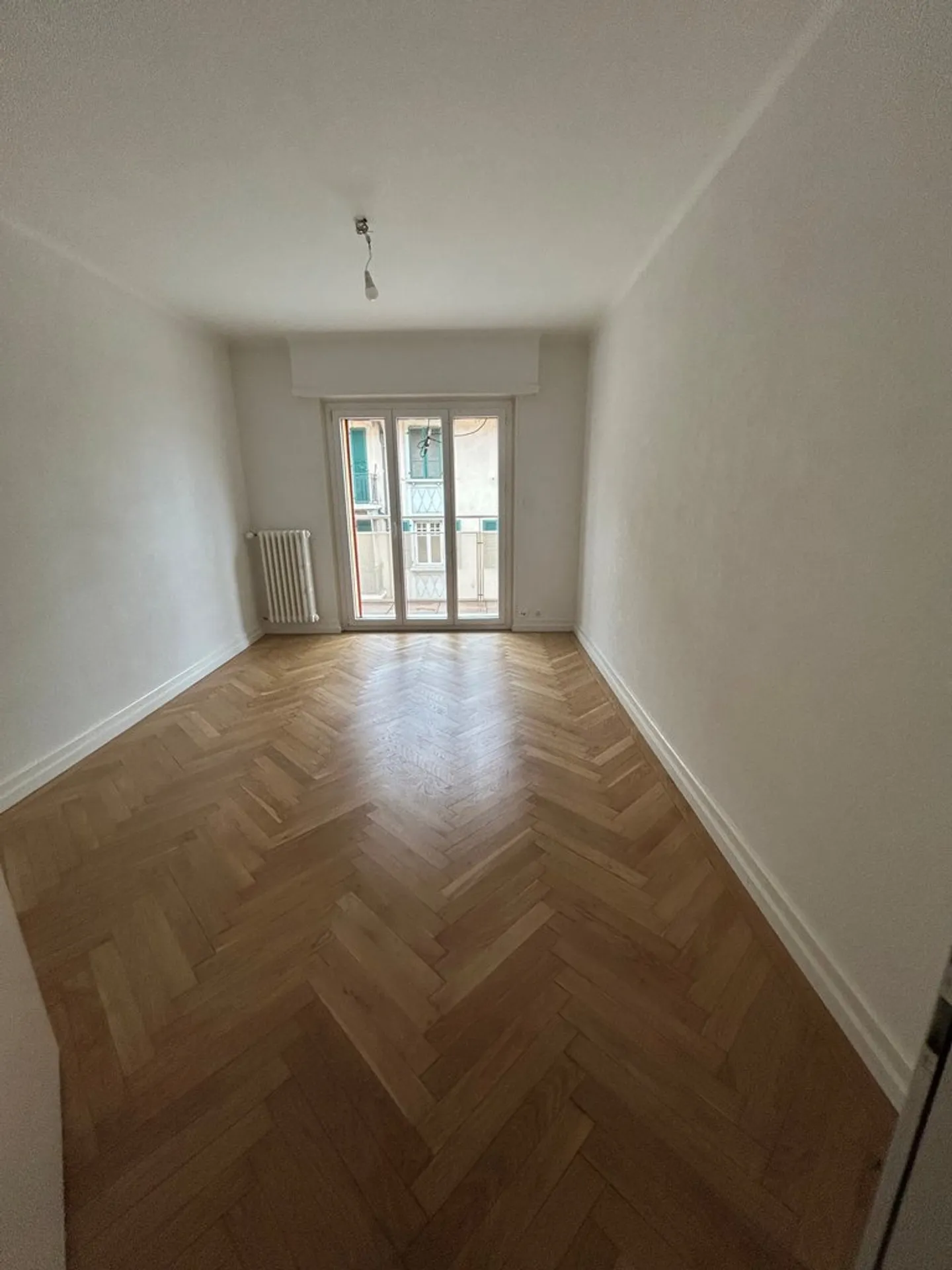 Appartamento Ristrutturato Vicino alla Stazione - Foto 9 di 11