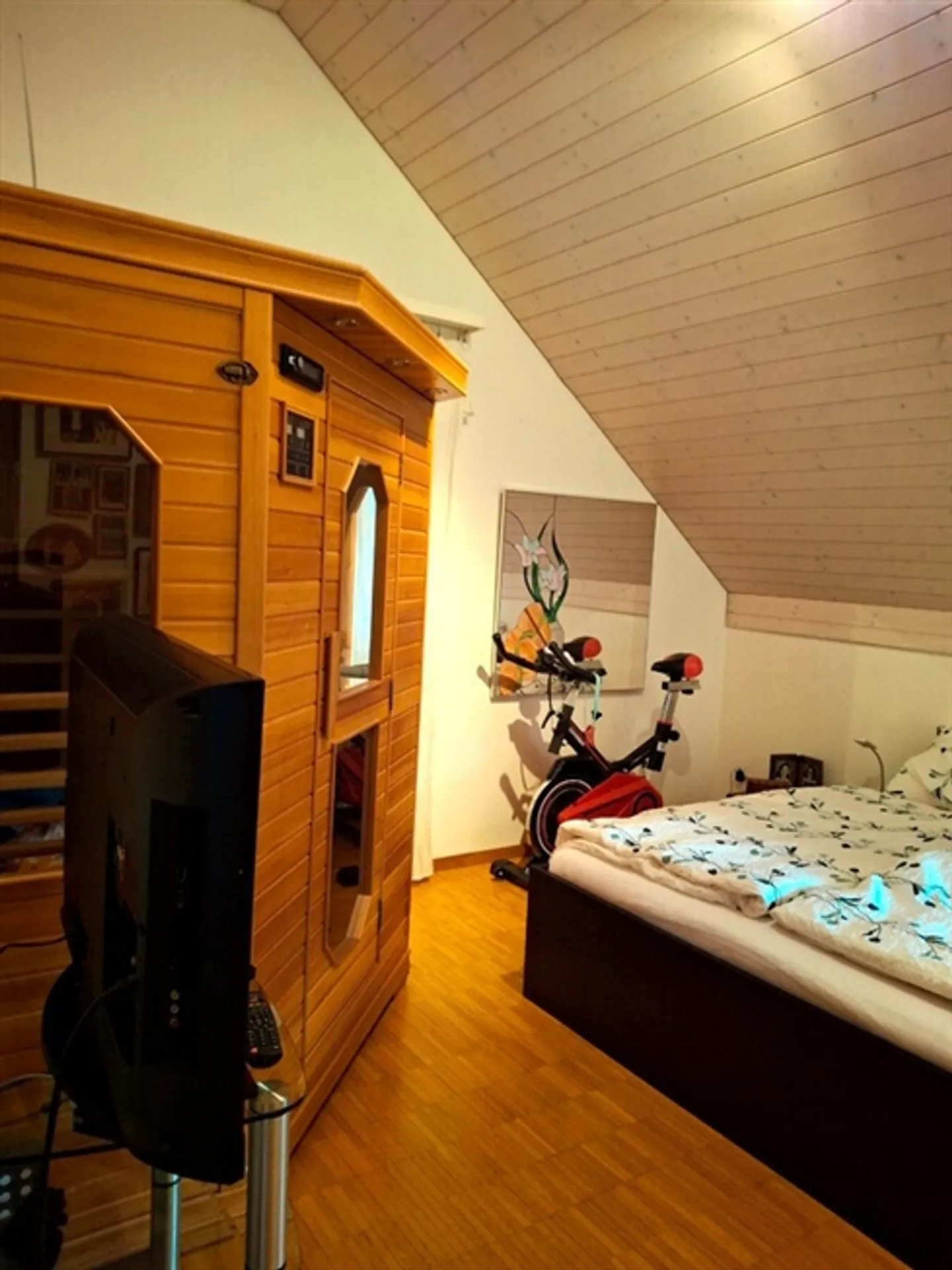 Appartamento mansardato di 2½ locali a EBMATINGEN (ZH), arredato, temporaneo - Foto 7 di 13