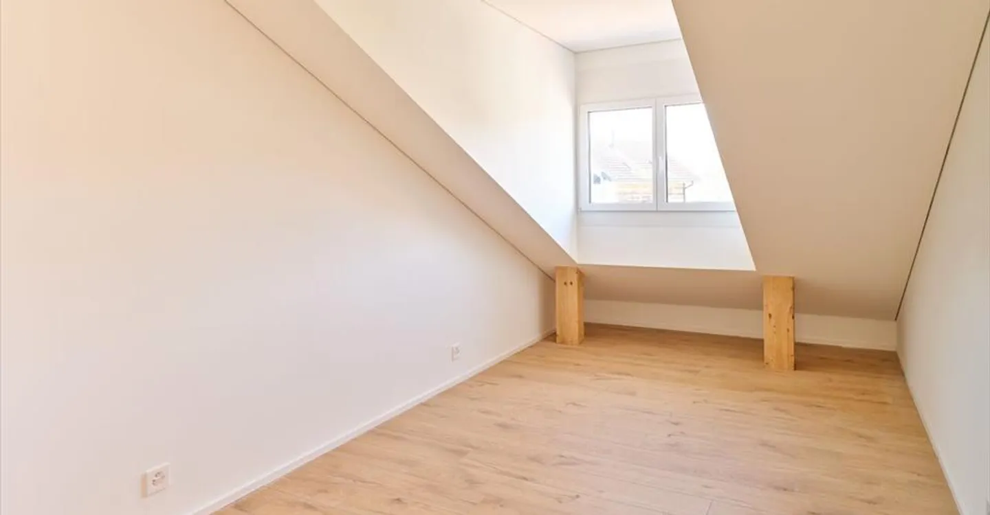 Appartement de Luxe avec Balcon - Photo 3 sur 4
