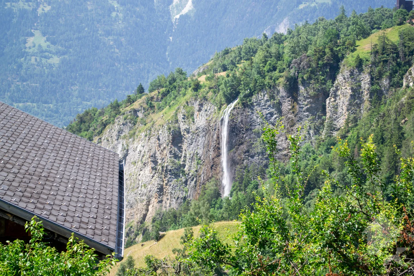 2.5-room apartment of 42 m2 in the attic with a view of the Alps - Photo 15 of 15
