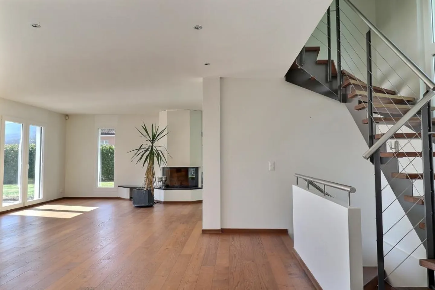 Villa di Eccezione a Givrins - Comfort, Modernità e Serenità - Foto 3 di 7