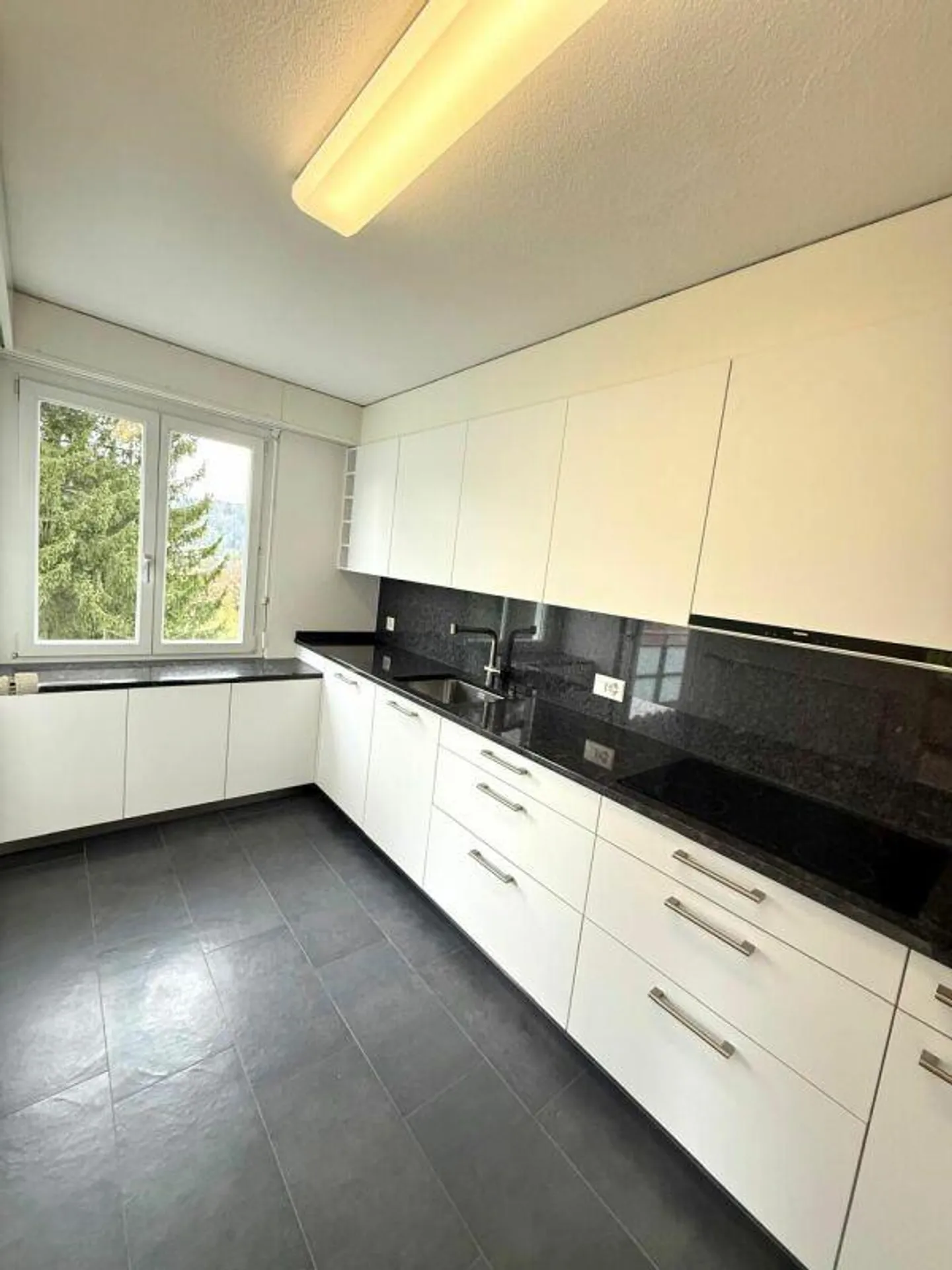 Stylische Attika-Wohnung in Urdorf - Foto 2 von 14