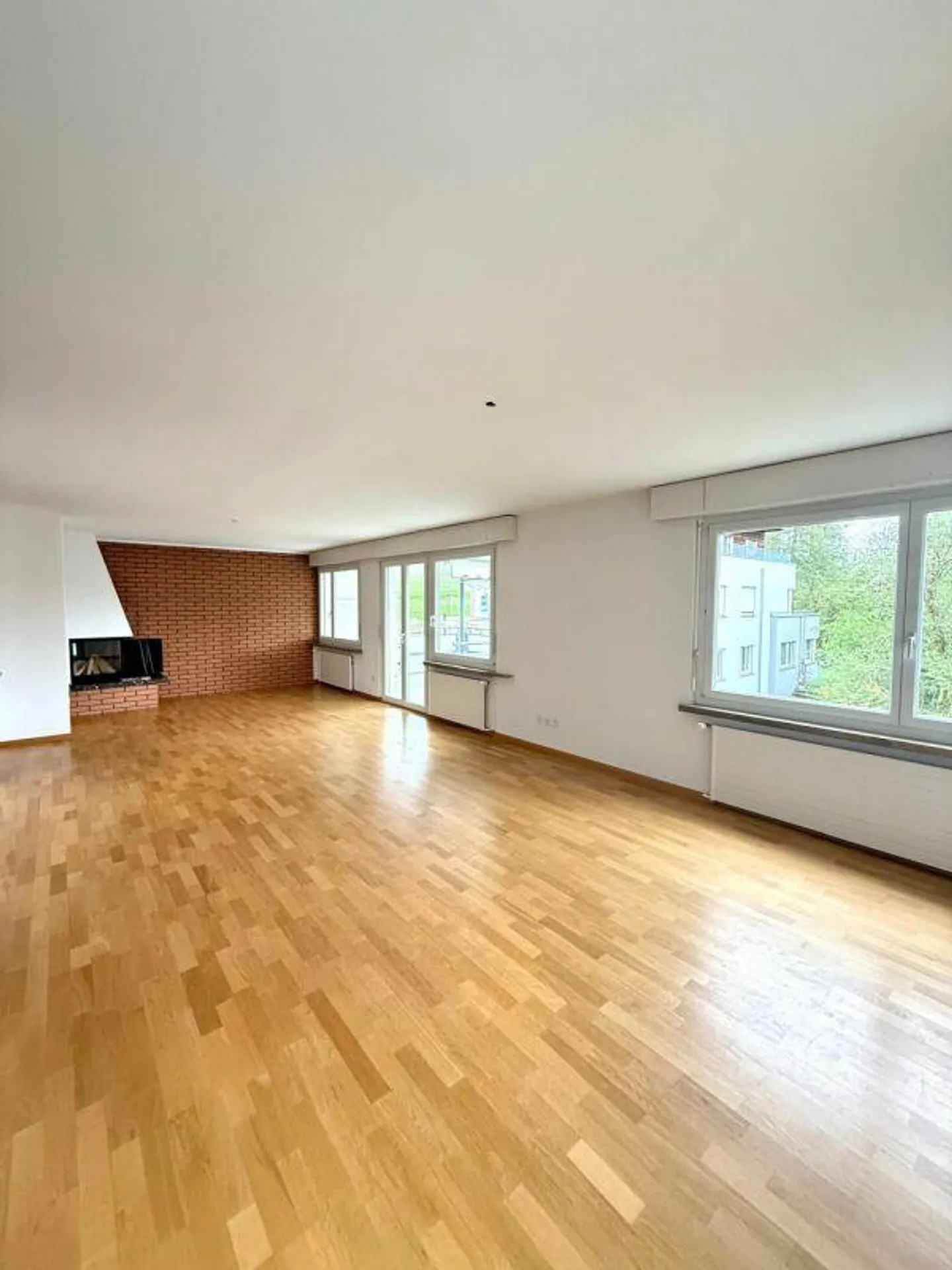Stylische Attika-Wohnung in Urdorf - Foto 3 von 14