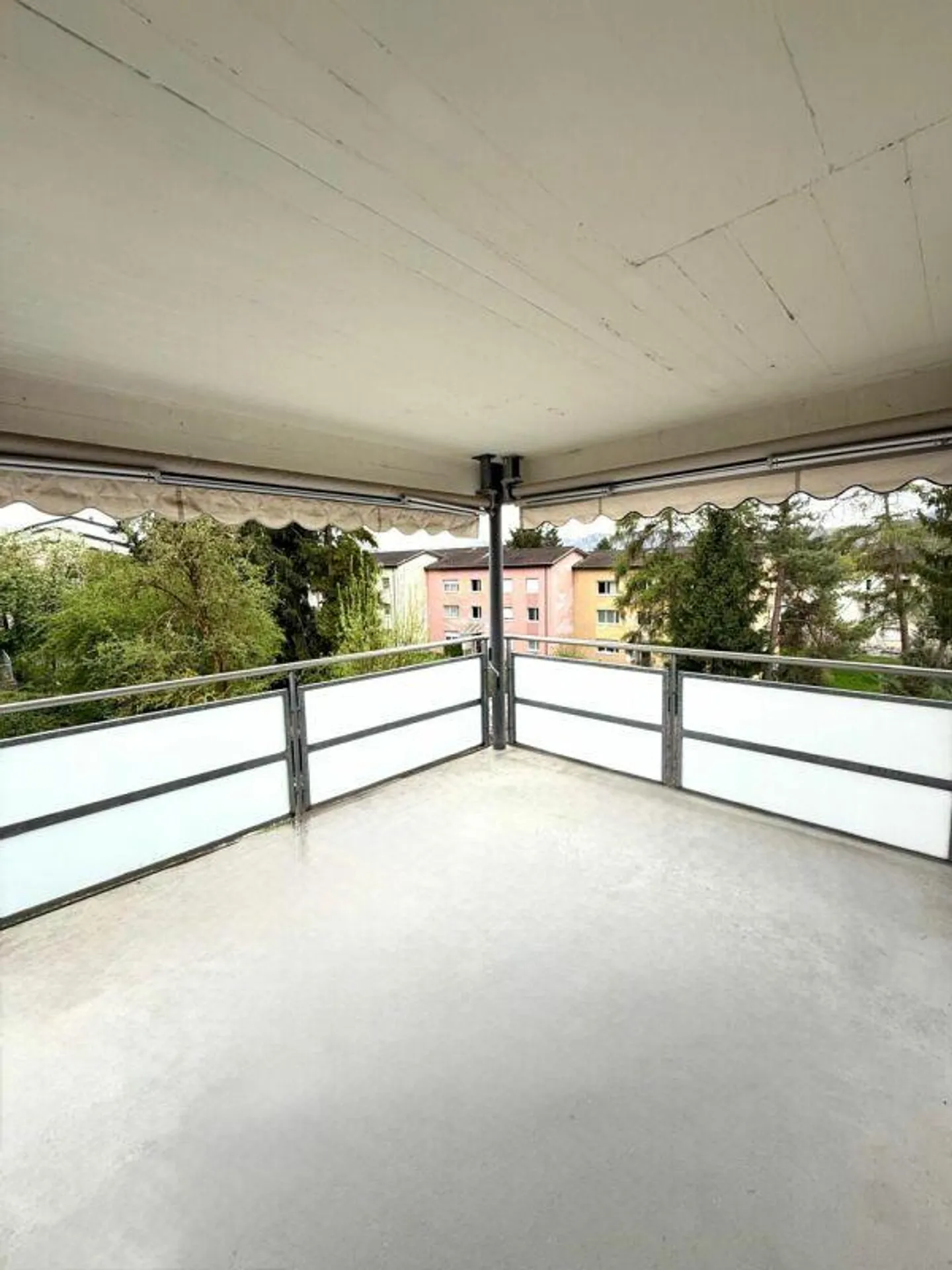 Stylische Attika-Wohnung in Urdorf - Foto 10 von 14