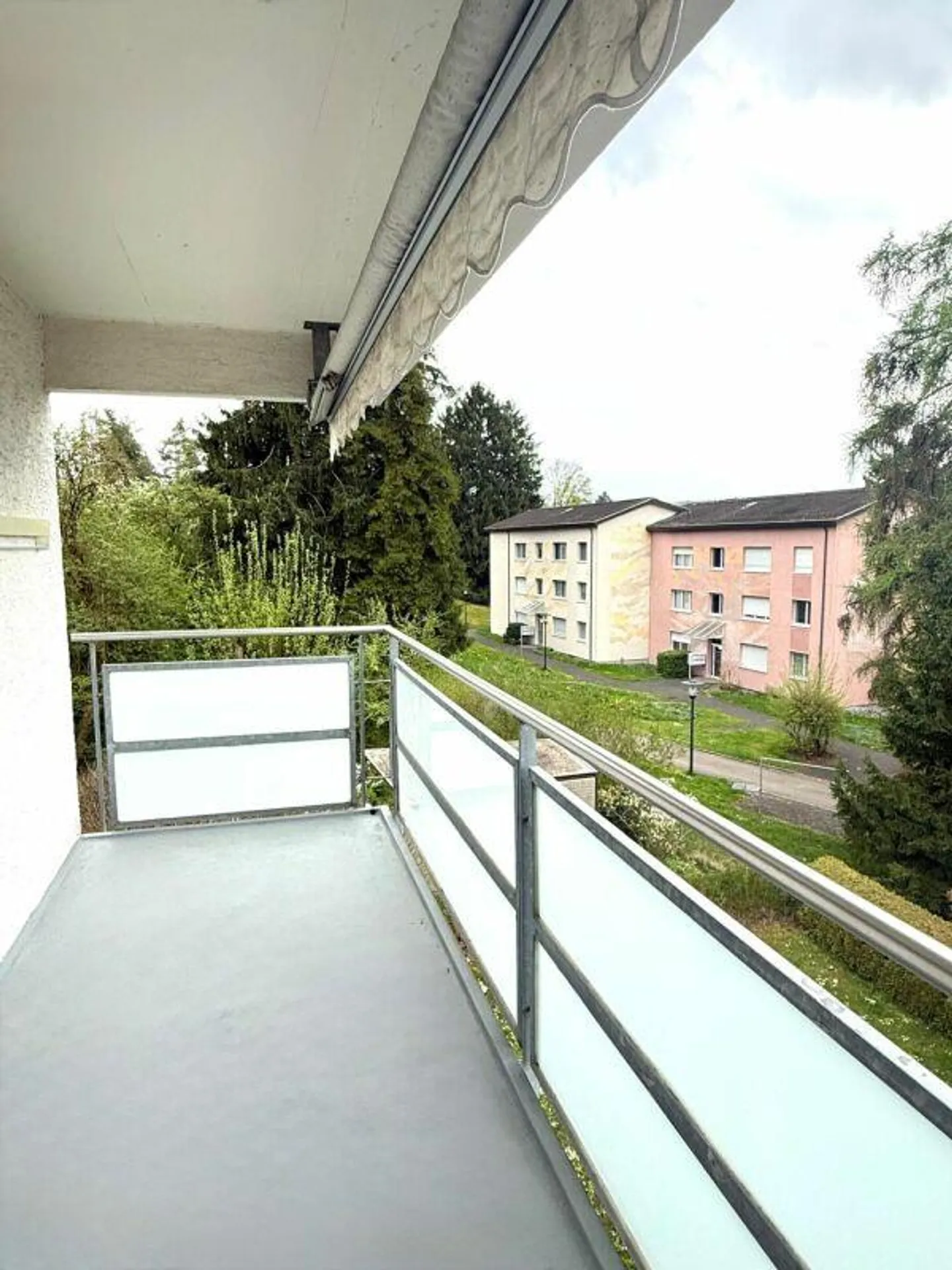 Stylische Attika-Wohnung in Urdorf - Foto 11 von 14