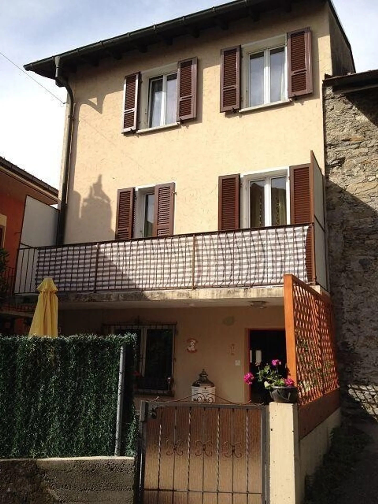 Incantevole casa 4,5 locali con giardino - Foto 1 di 13