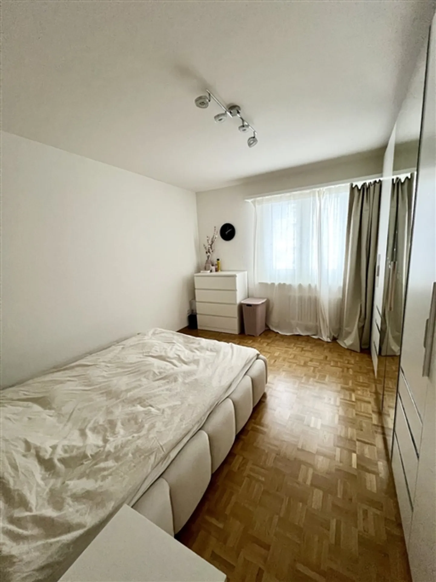 Appartement 2 pièces à Regensdorf (ZH), meublé, temporaire - Photo 3 sur 5