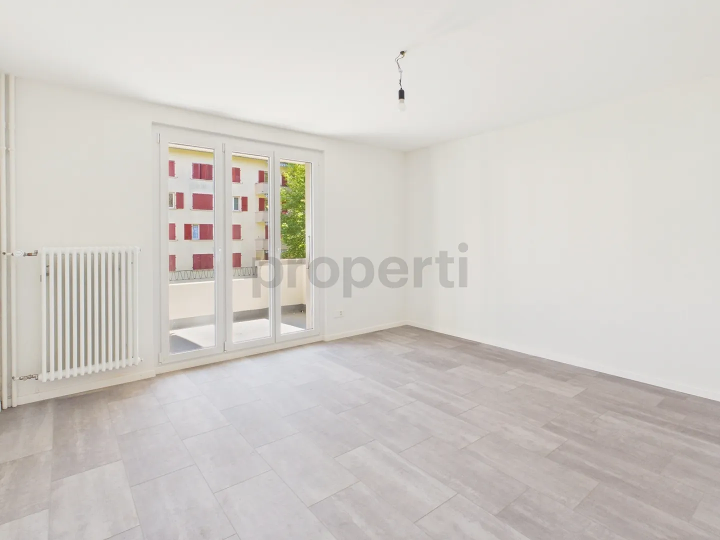 Appartement 2 pièces avec balcon - Photo 1 sur 10