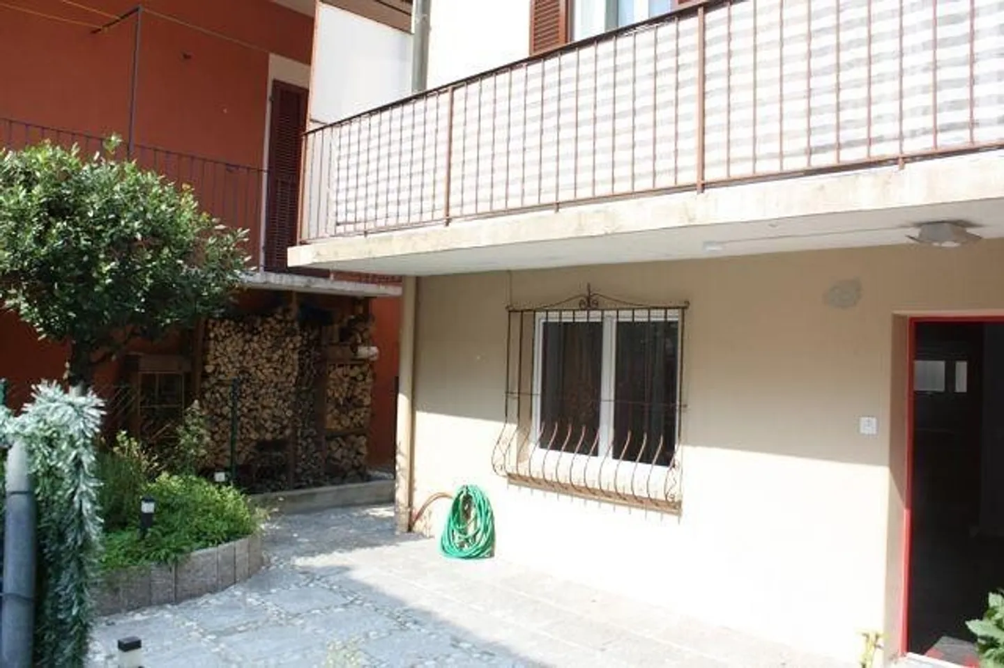 Incantevole casa 4,5 locali con giardino - Foto 8 di 13