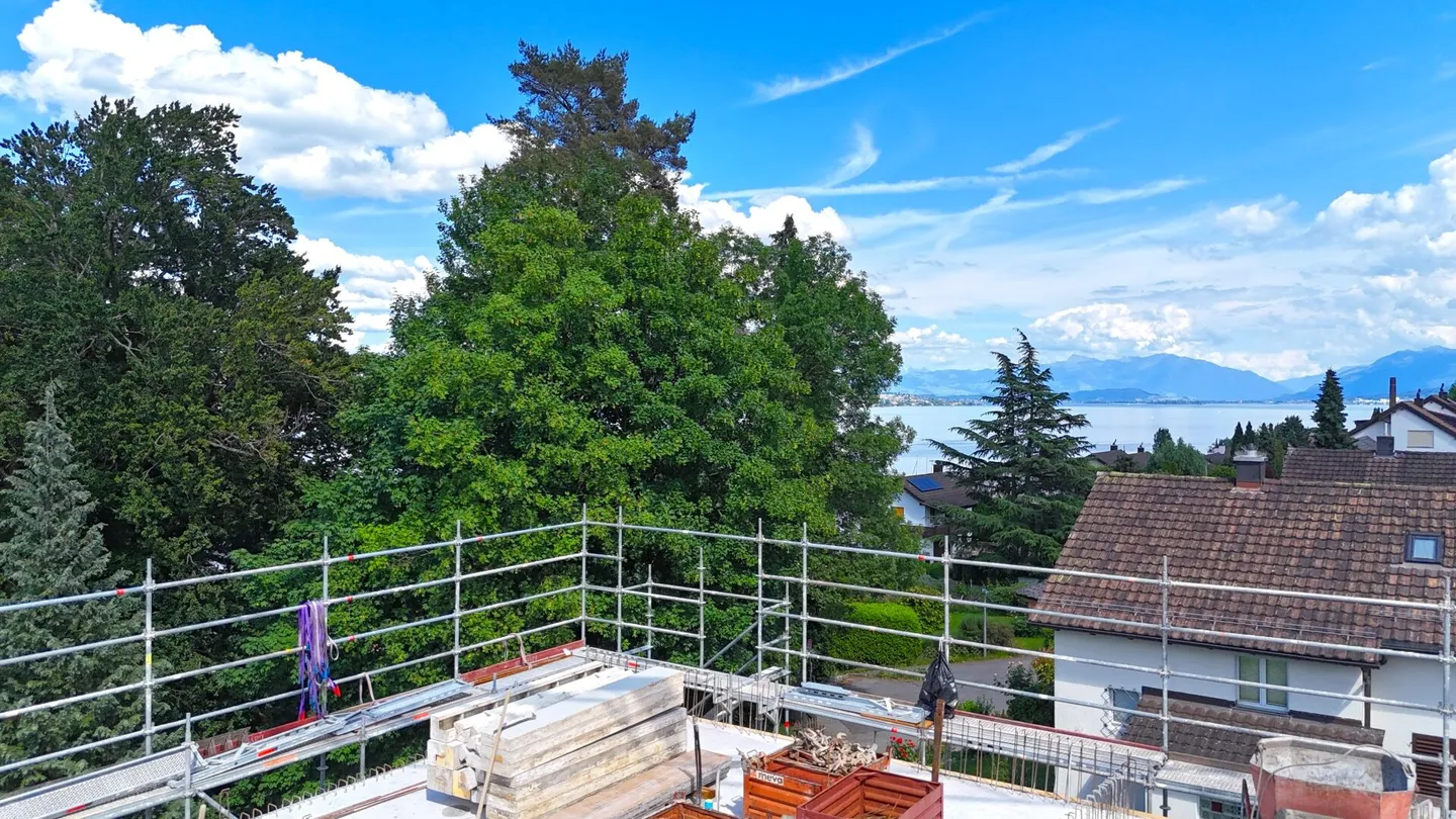 LA COURONNE DE LA MAISON PREND FORME - PENTHOUSE EN CONSTRUCTION - Photo 8 sur 15