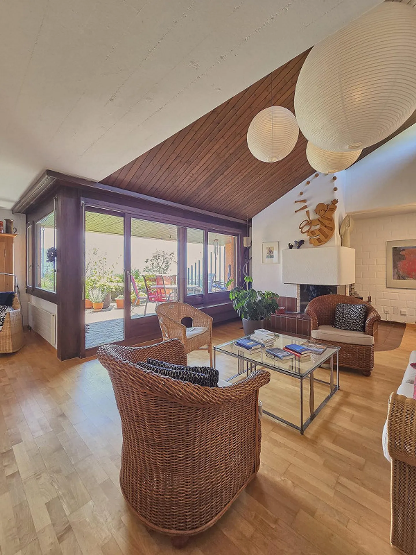 Dream Home Above the Rooftops of Steffisburg - Photo 8 of 16