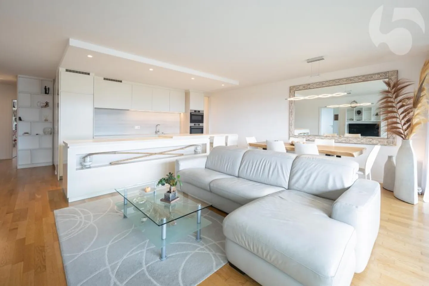 Wohnung kaufen - Foto 1 von 11