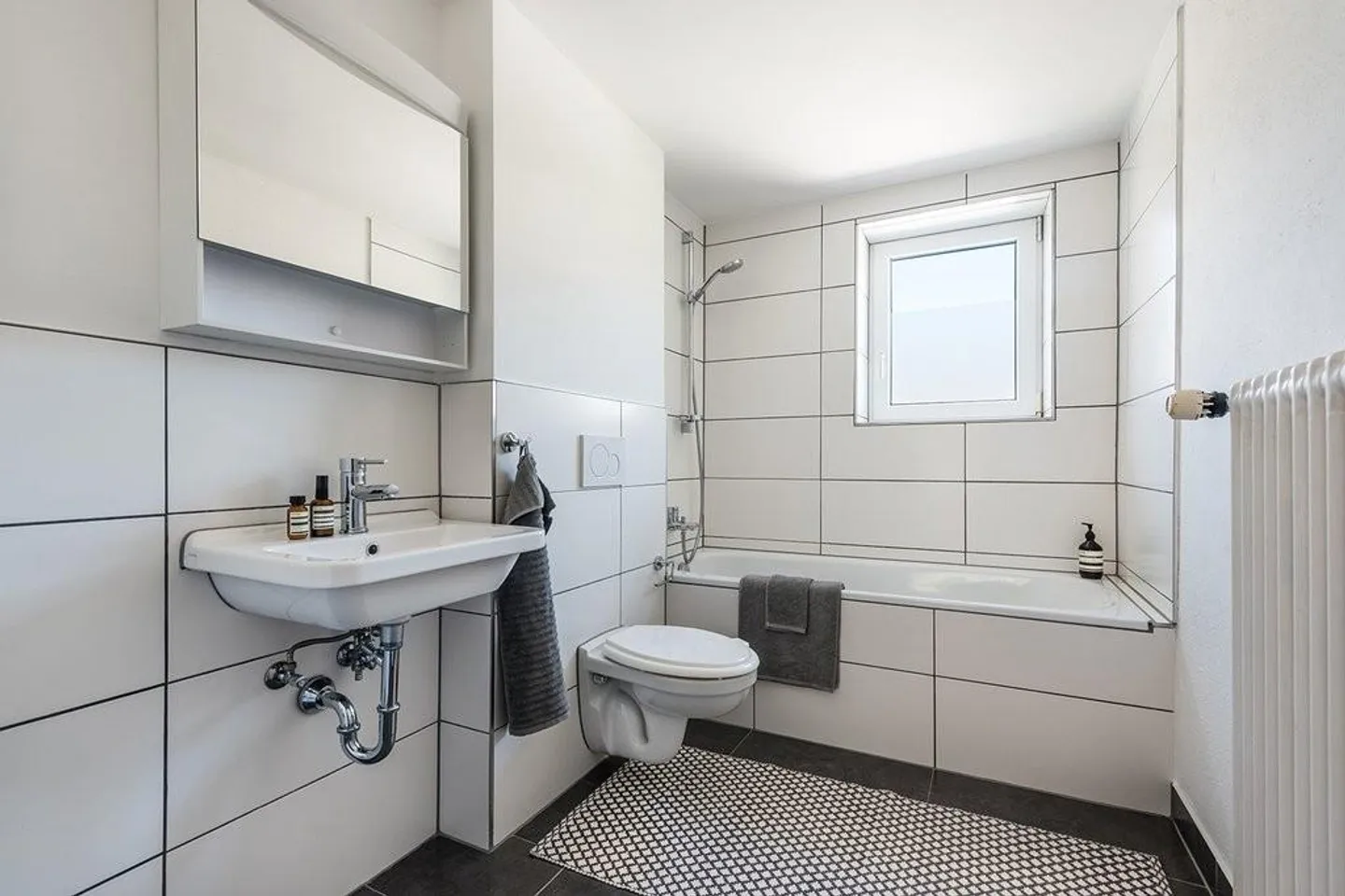 Appartement spacieux et charmant à louer - Photo 4 sur 9