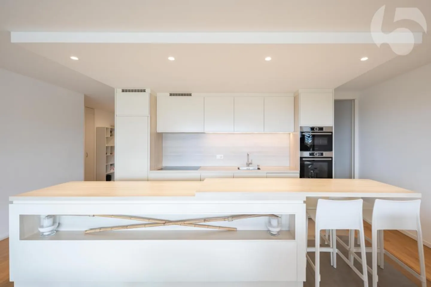 Wohnung kaufen - Foto 3 von 11