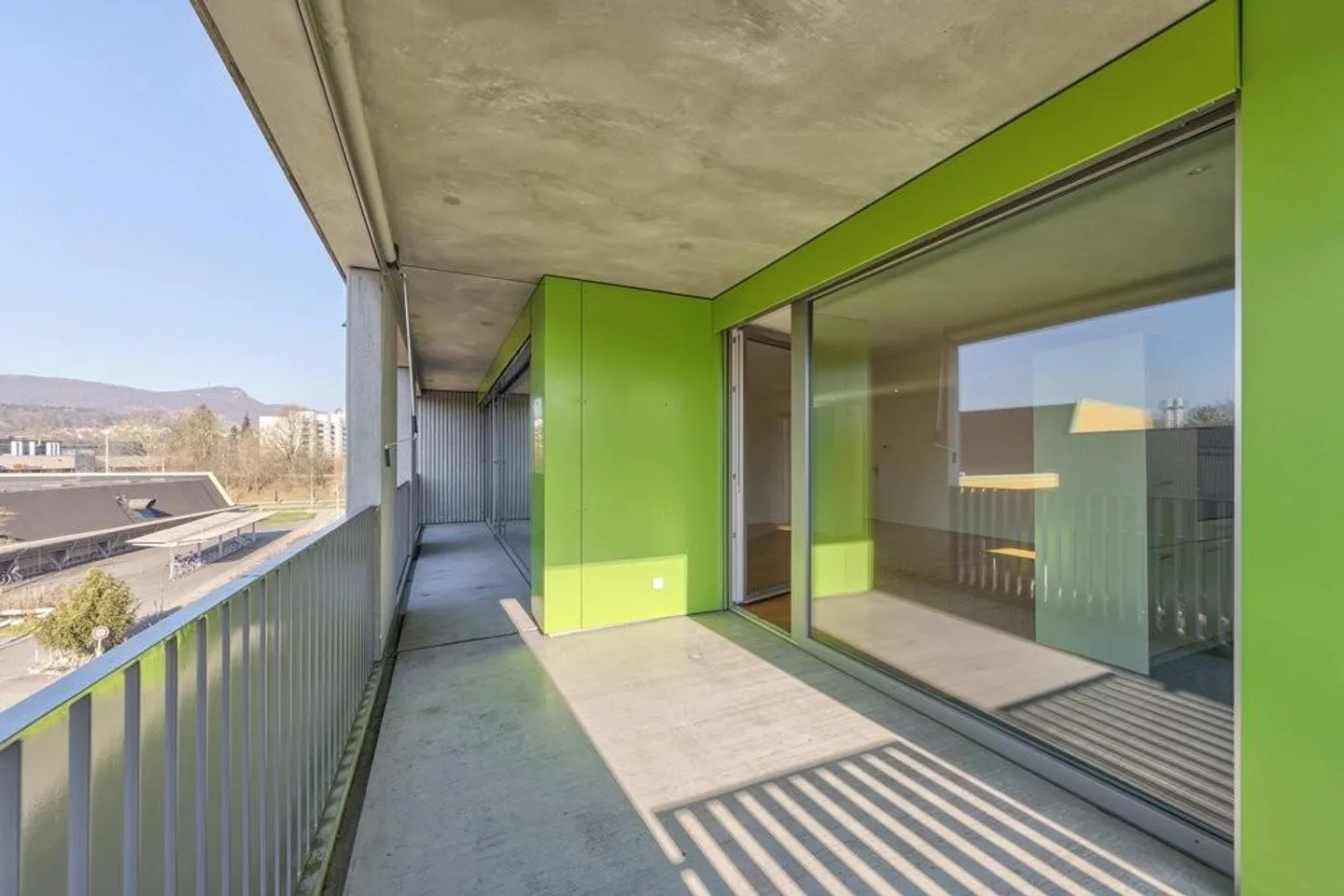 Cet appartement moderne répond à tous vos besoins - Photo 4 sur 9