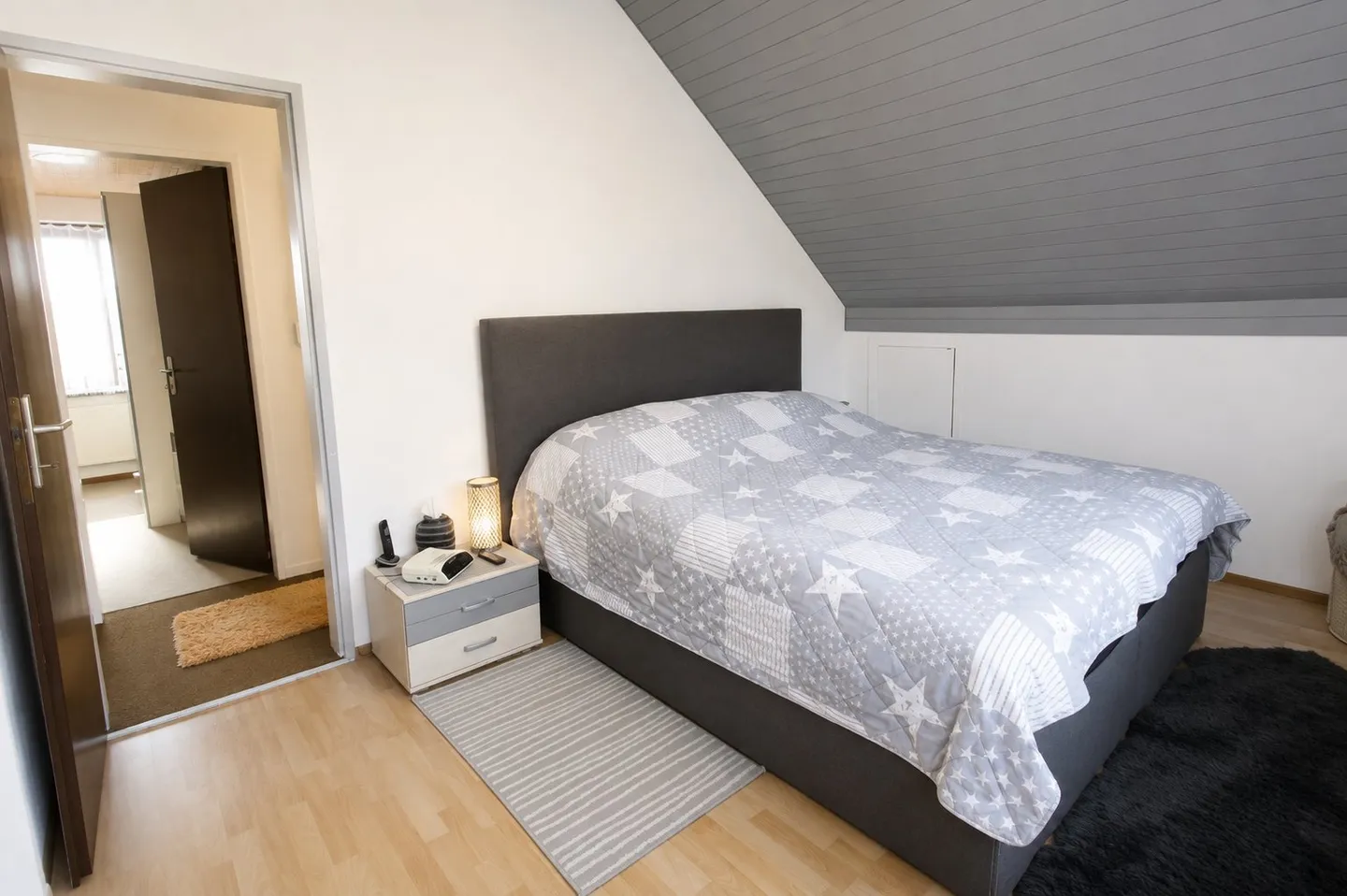Charming Duplex with Garden - Photo 6 of 7