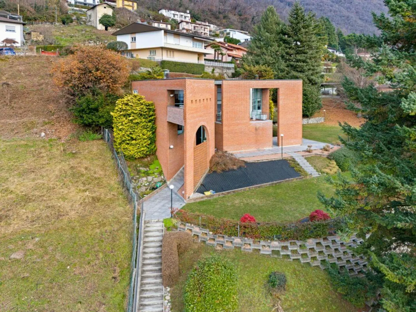 Villa moderna con vista - Foto 2 di 30