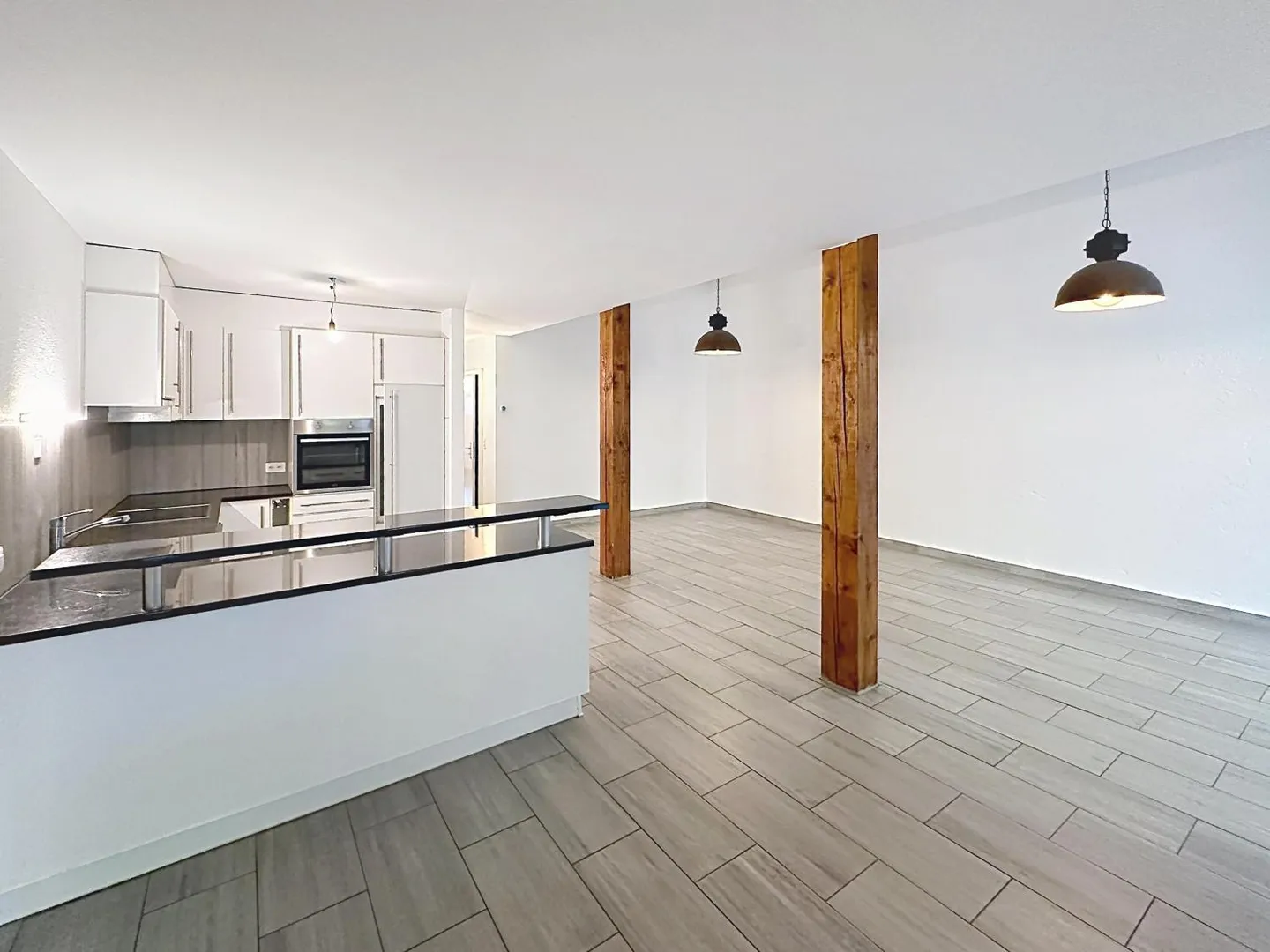 4,5-Zimmer-Wohnung in einem renovierten alten Bauernhaus - Foto 2 von 12