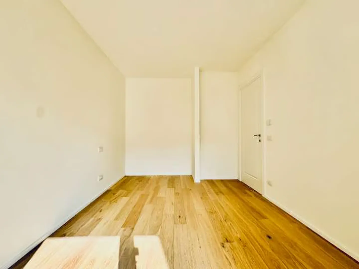 Nouvel appartement moderne de 2,5 pièces avec jardin - Photo 4 sur 10