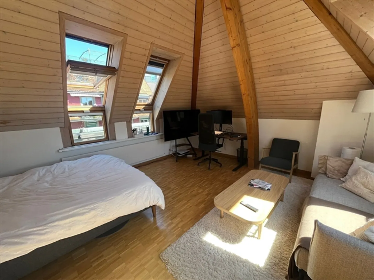 1½ ROOM APARTMENT IN ZURICH - DISTRICT 8, FURNISHED, TEMPORARY - Photo 2 of 10