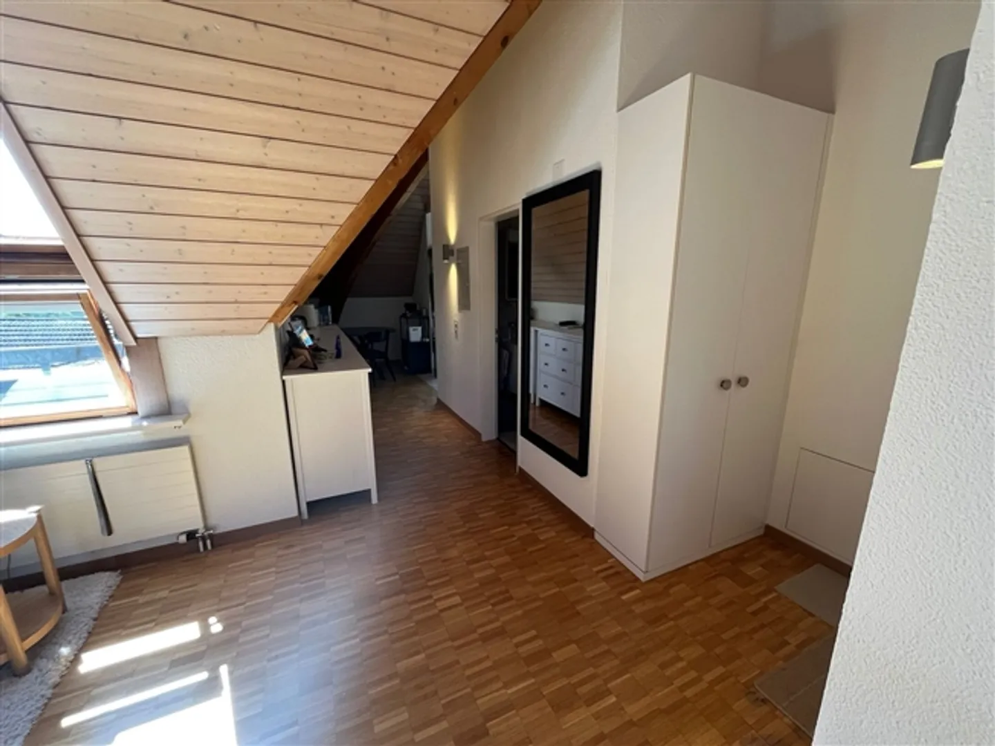 1½ ROOM APARTMENT IN ZURICH - DISTRICT 8, FURNISHED, TEMPORARY - Photo 4 of 10