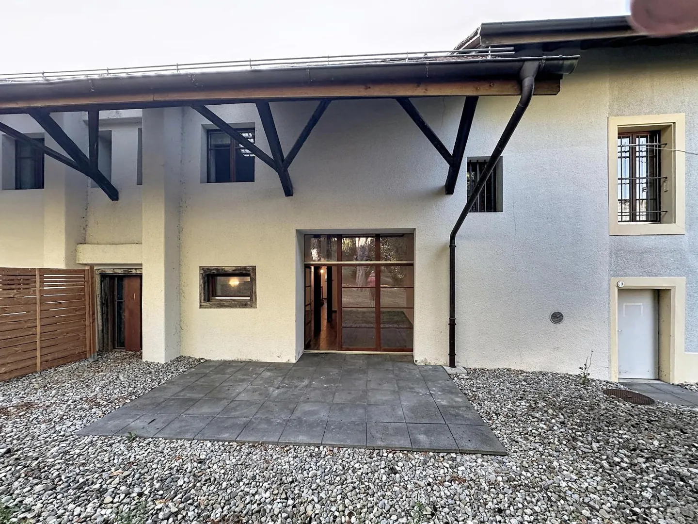 4,5-Zimmer-Wohnung in einem renovierten alten Bauernhaus - Foto 11 von 12