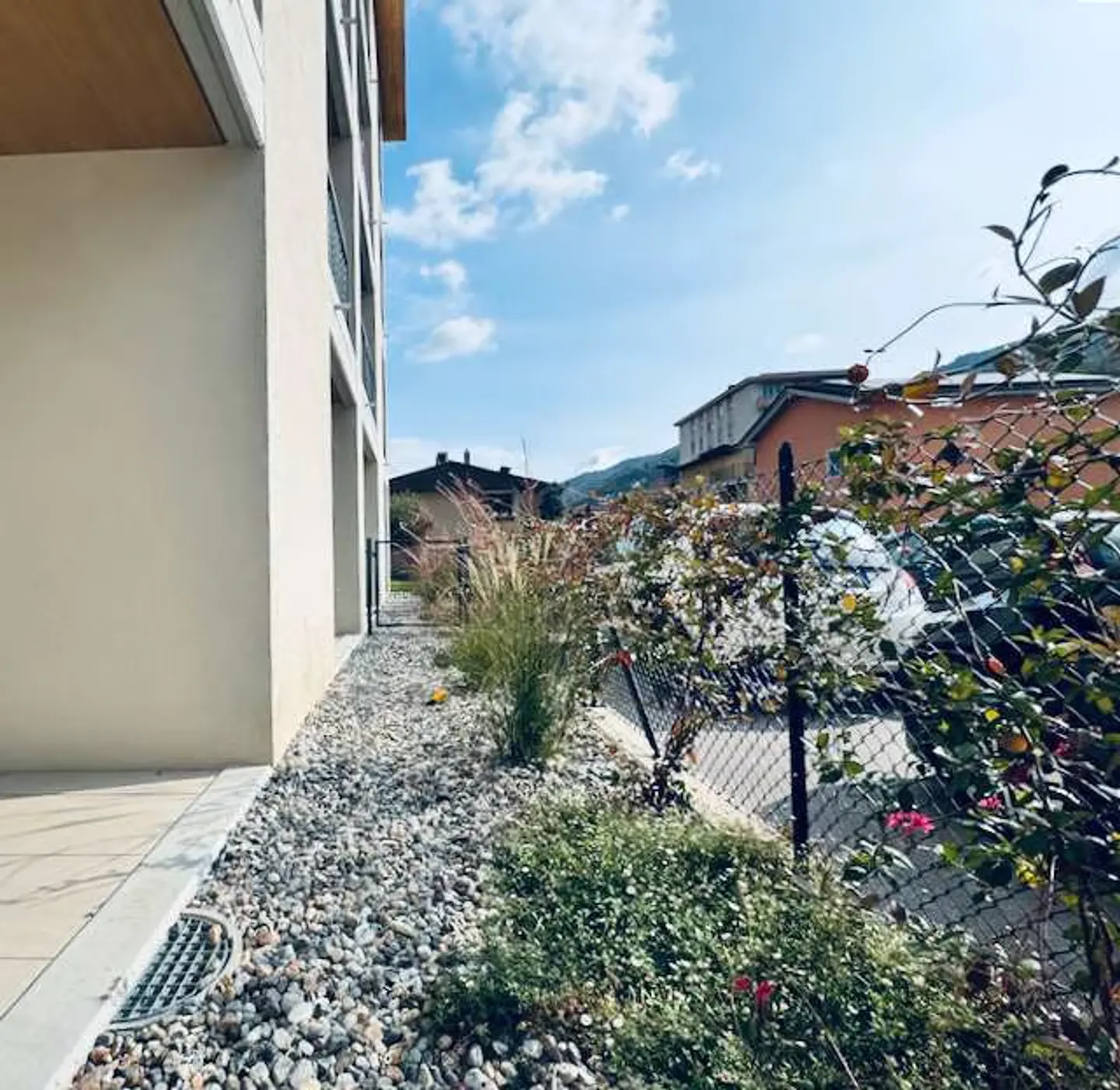 Nouvel appartement moderne de 2,5 pièces avec jardin - Photo 9 sur 10
