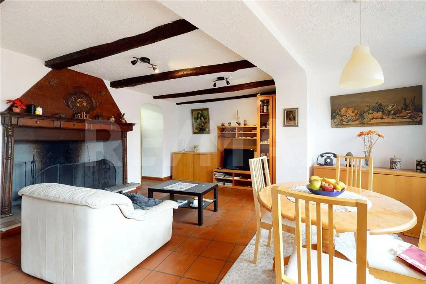 Spacious 4.5-room apartment with terrace in the village - Photo 1 of 13