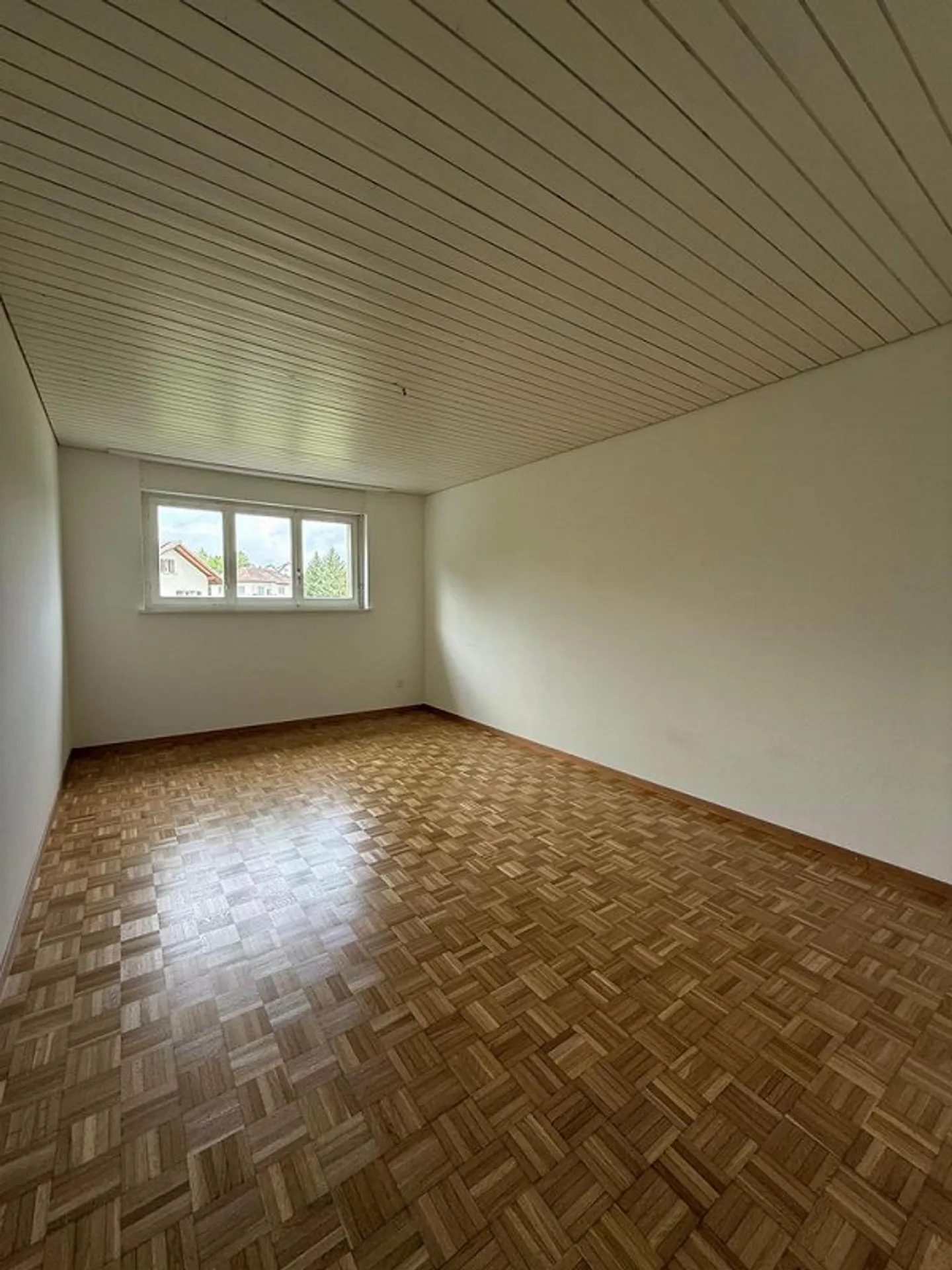 Ampio appartamento attico di 3,5 locali con balcone / Promozione affitto - Foto 10 di 12