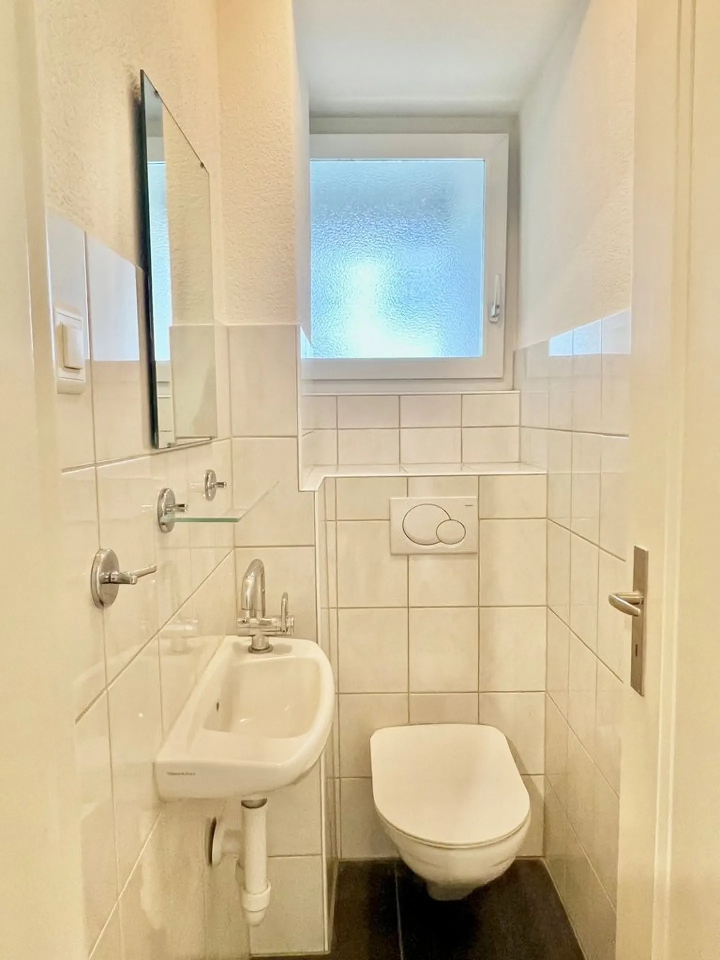 Behind the Opera House, Zurich District 8, Seefeld - Photo 8 of 10