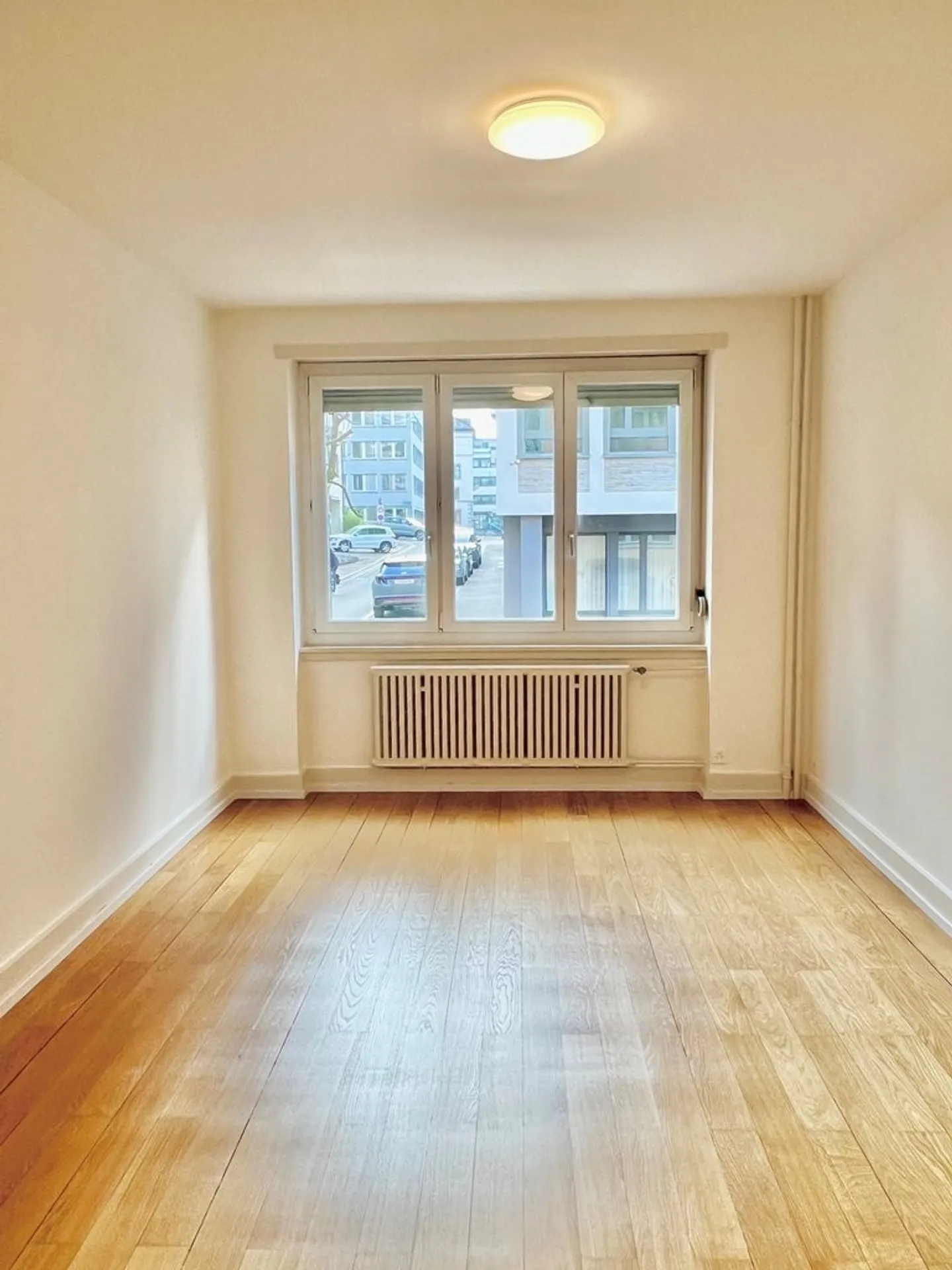 Behind the Opera House, Zurich District 8, Seefeld - Photo 10 of 10