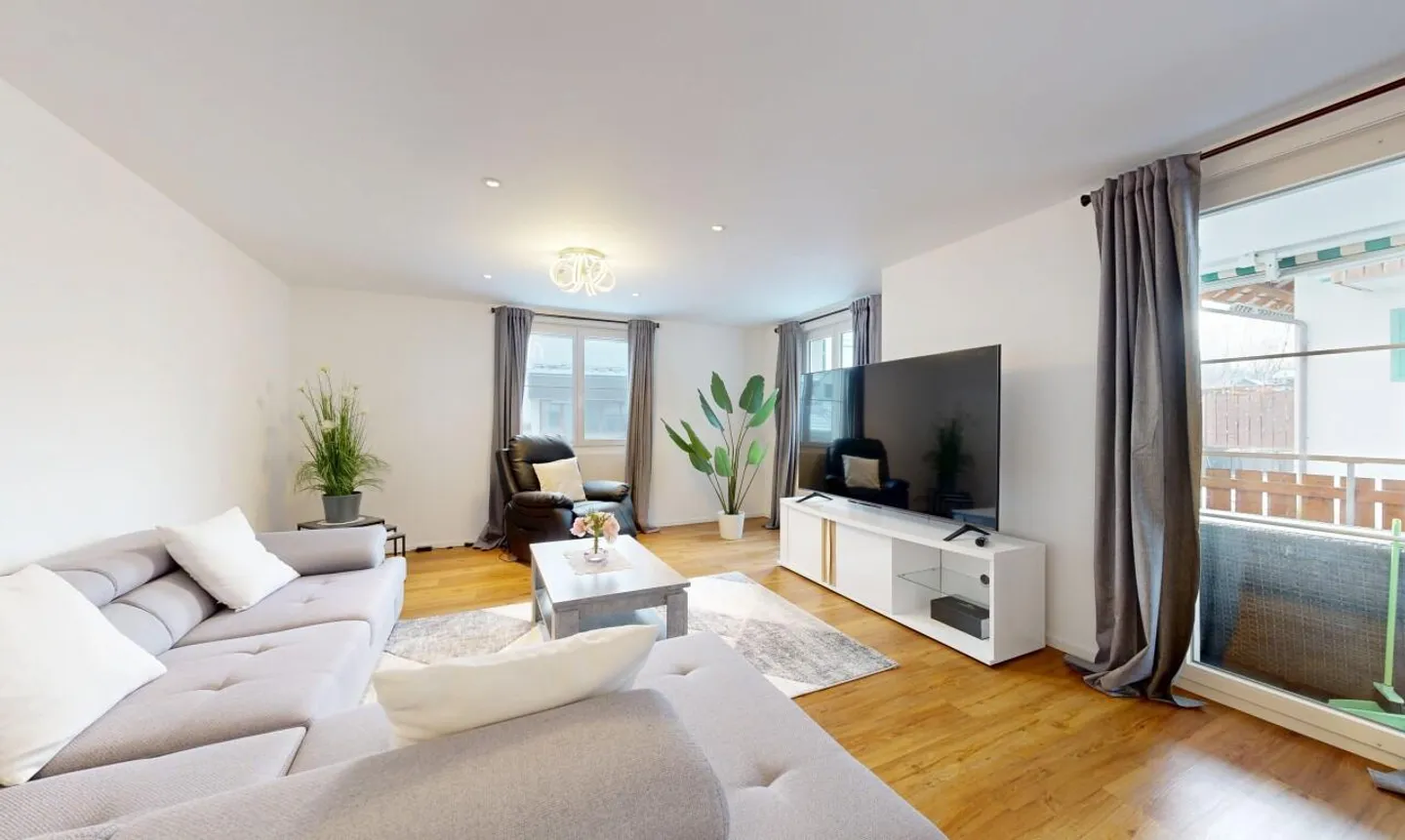 Appartement moderne de 4,5 pièces - Photo 2 sur 11