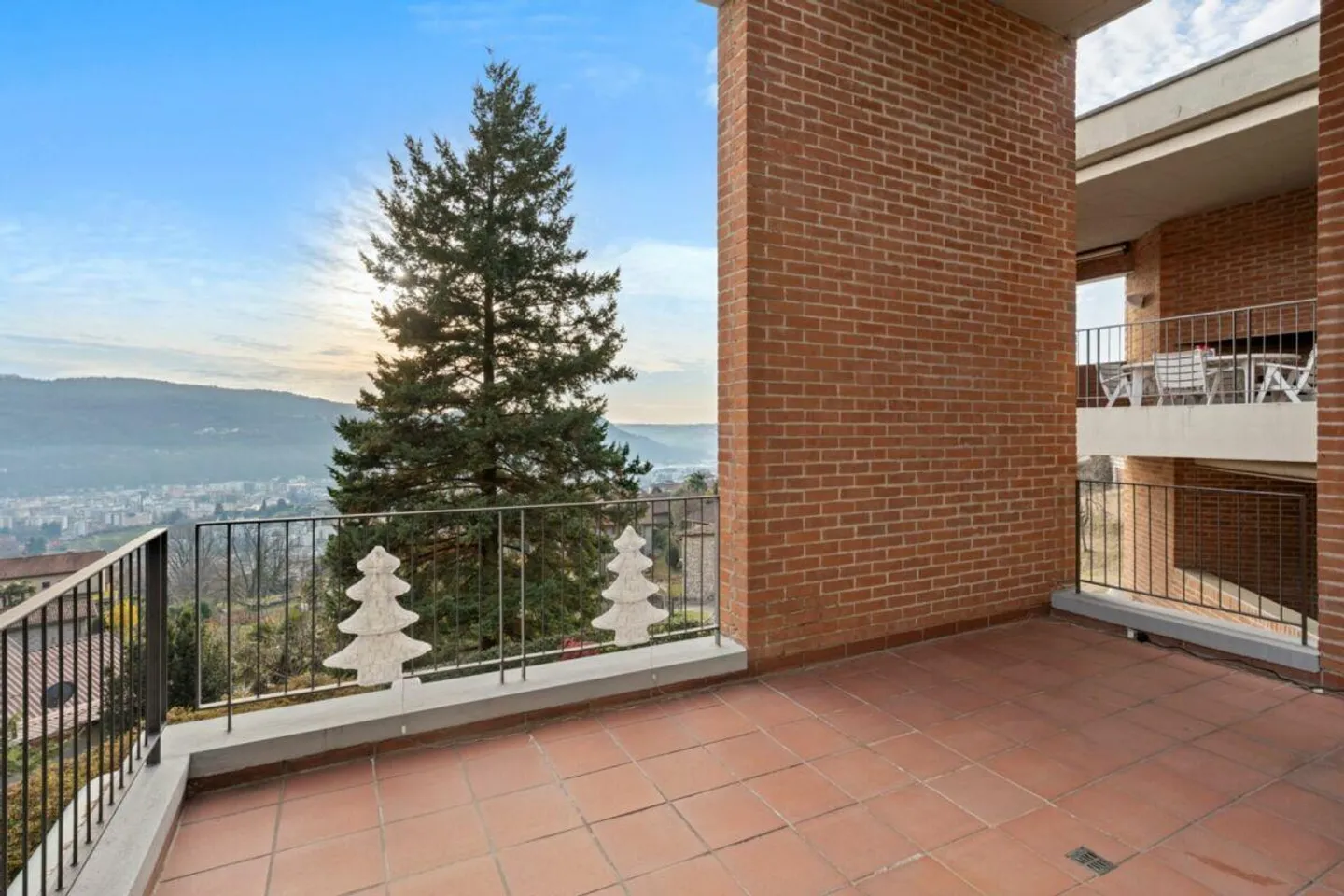 Villa moderna con vista - Foto 9 di 30