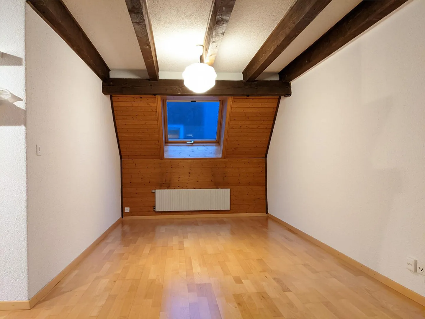 2-Room Attic Apartment Ulmenstrasse 8 - Photo 5 of 7