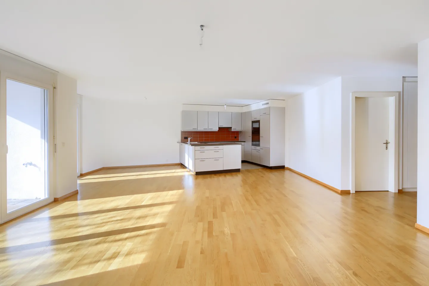 Appartement spacieux avec jardin - Photo 1 sur 4