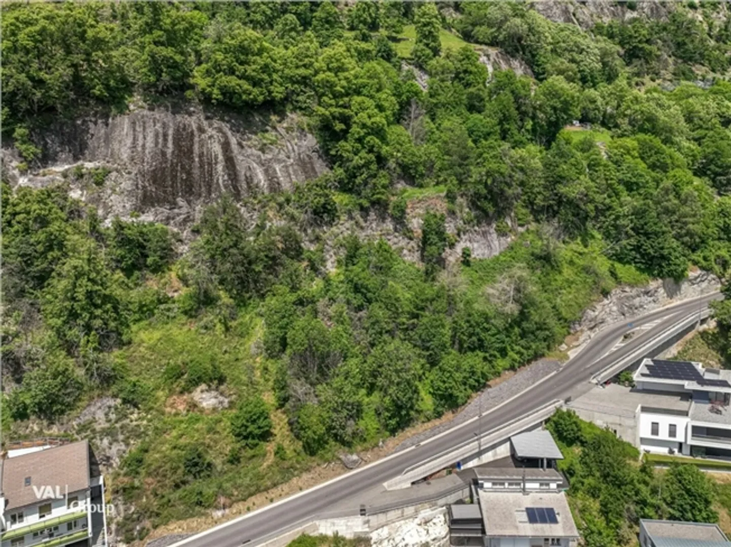 Terreno edificabile con vista libera - Foto 3 di 8
