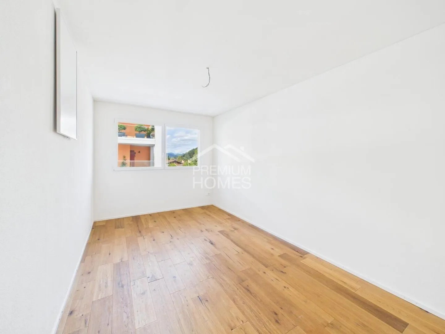 Stilvolles Wohnen mit Traumterrasse und Ruhe - Foto 3 von 8