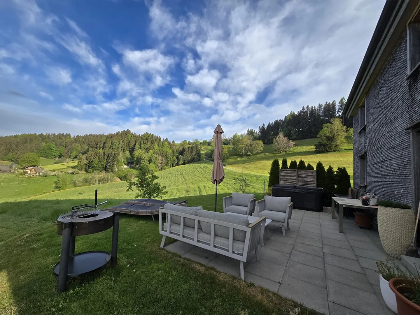 Familienhaus mit Traumaussicht - Foto 4 von 18