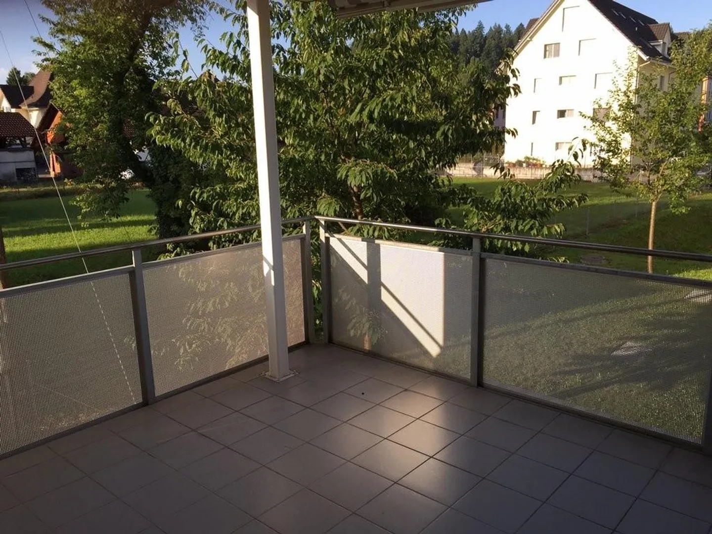 Belle appartement ouvert de 3,5 pièces à Suhr - Photo 8 sur 8