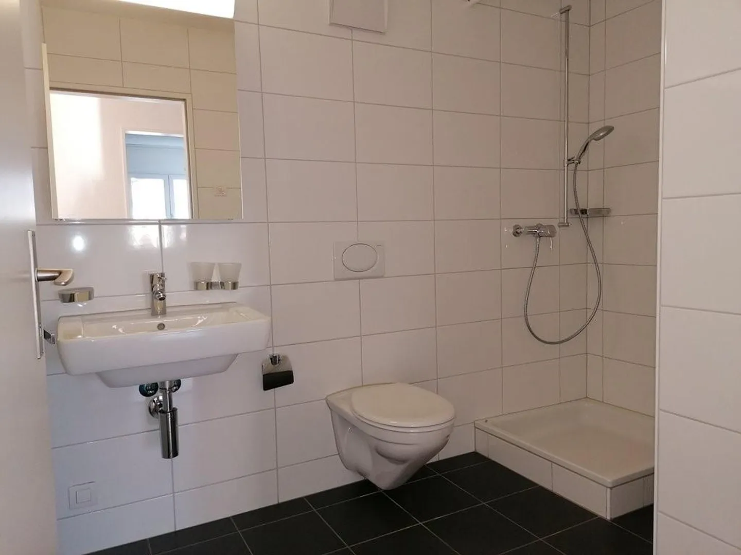 Belle appartement ouvert de 3,5 pièces à Suhr - Photo 7 sur 8