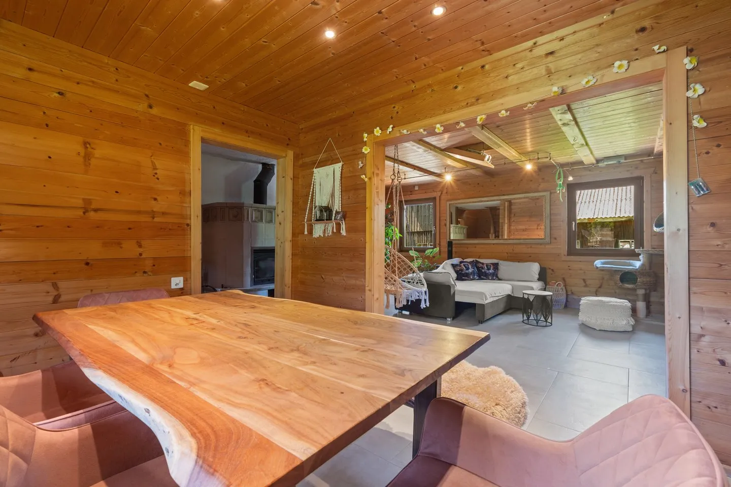 Multigenerational House - Perfect for a Large Family - Photo 5 of 16